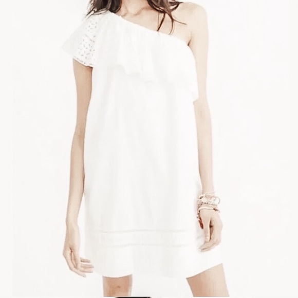 Abercrombie & Fitch • White Eyelet Dress - Picture 2 of 8